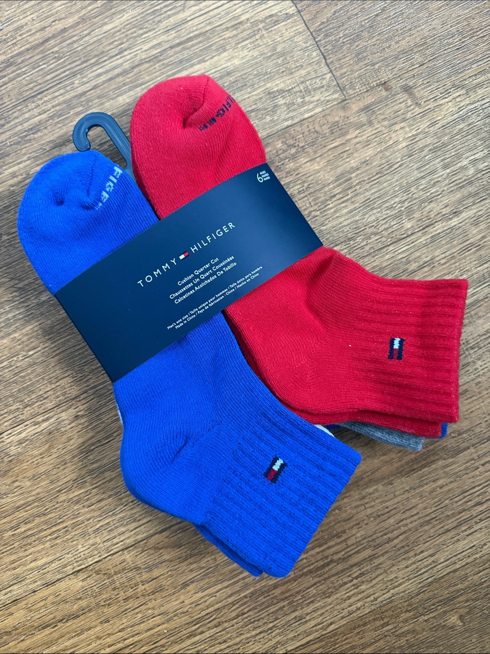 NEW Tommy Hilfiger Men’s Crew Socks - Bright Blue & Red 6pack